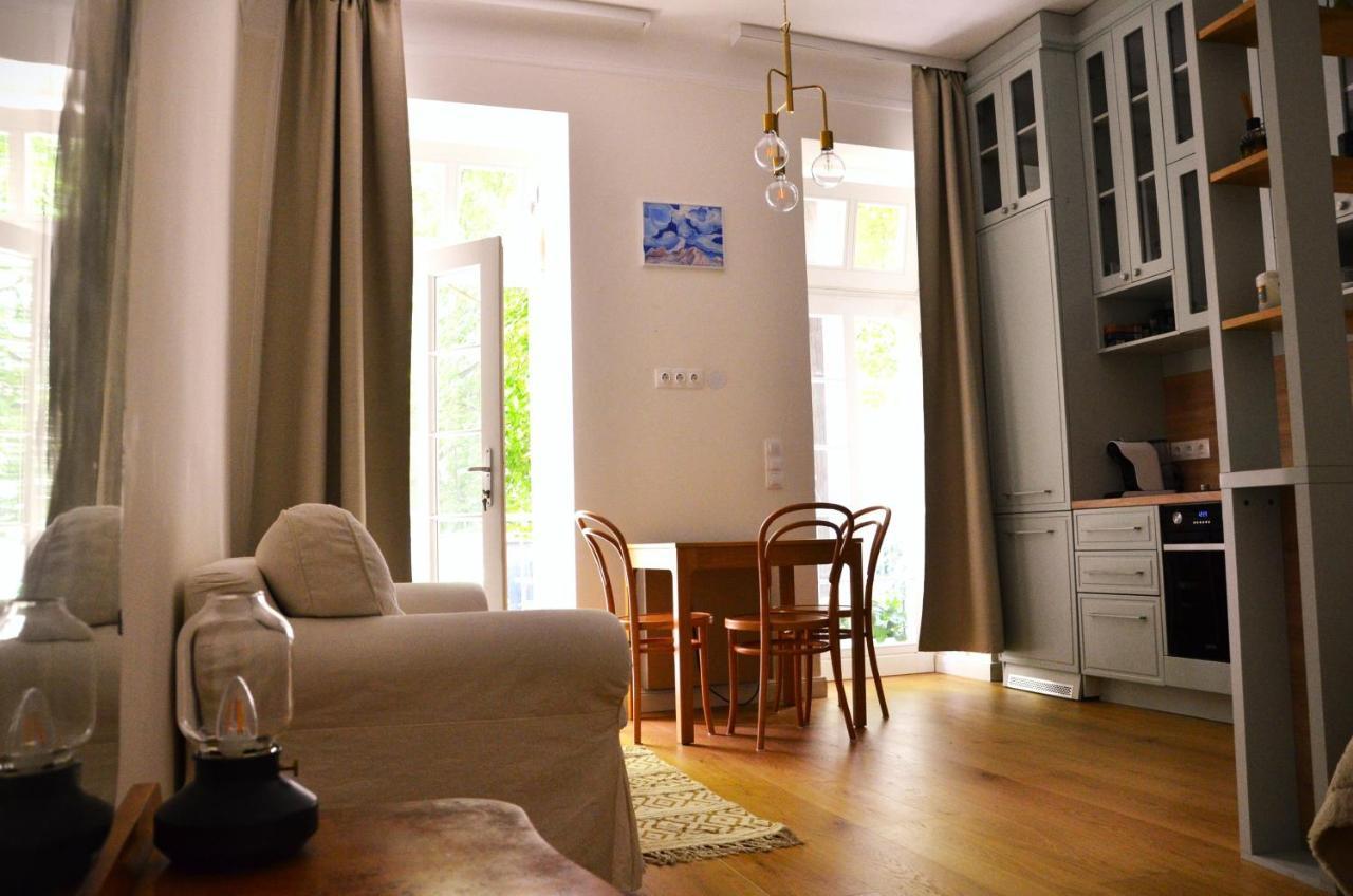 Central Vienna Apartment With Garden View Extérieur photo